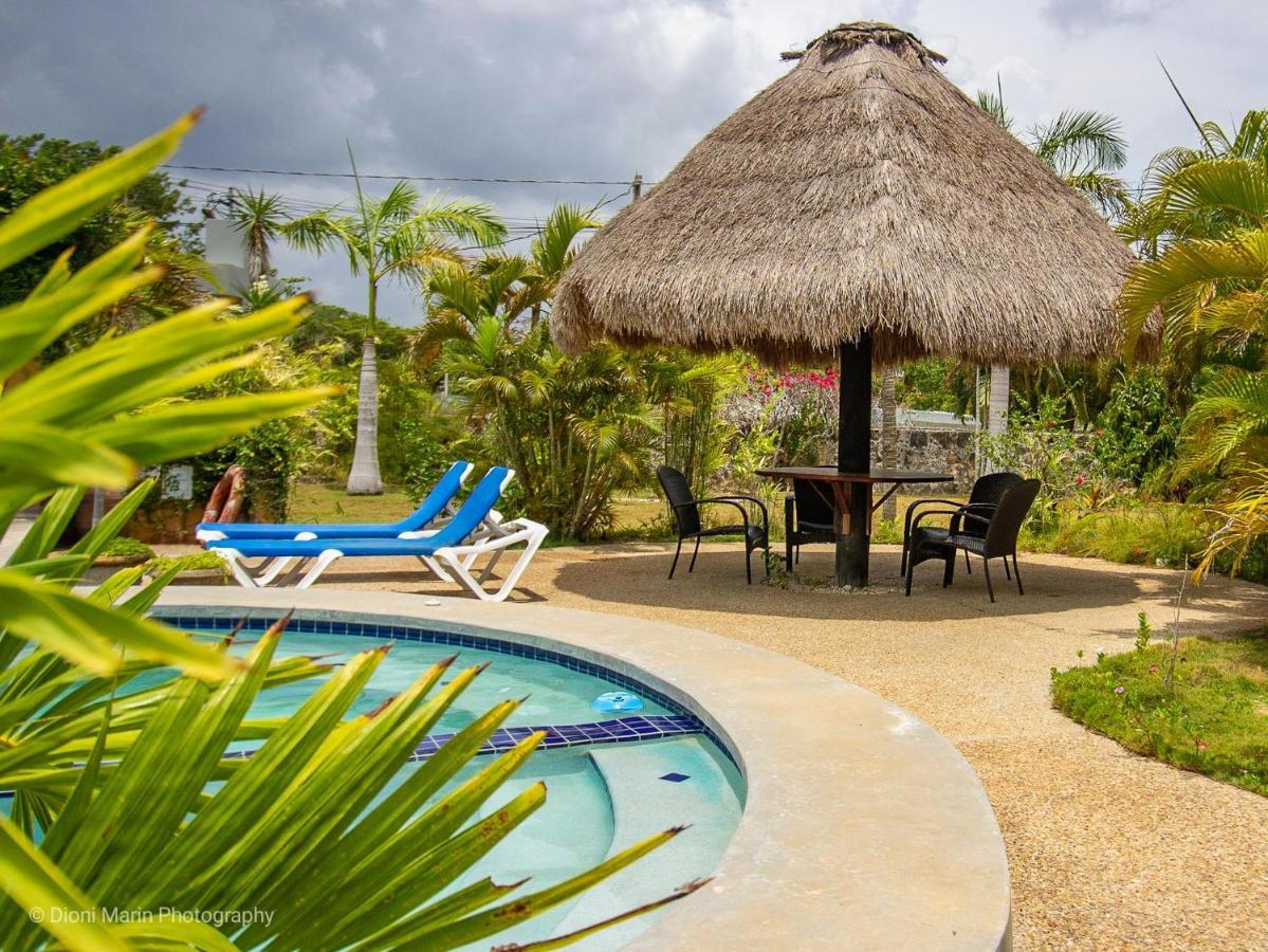 Almond Tree Hotel Resort Corozal Exterior foto